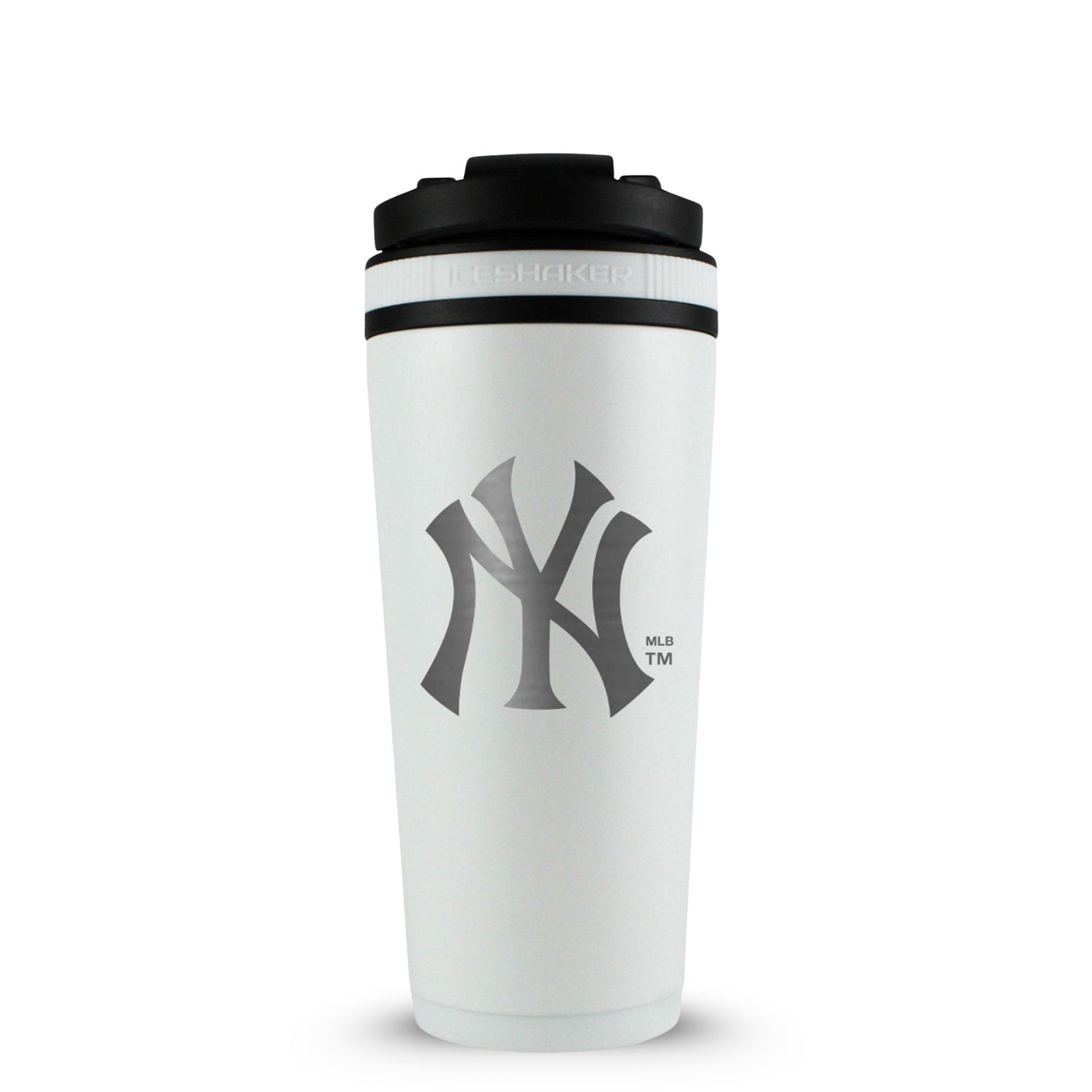 Officially Licensed New York Yankees 26oz Ice Shaker - White